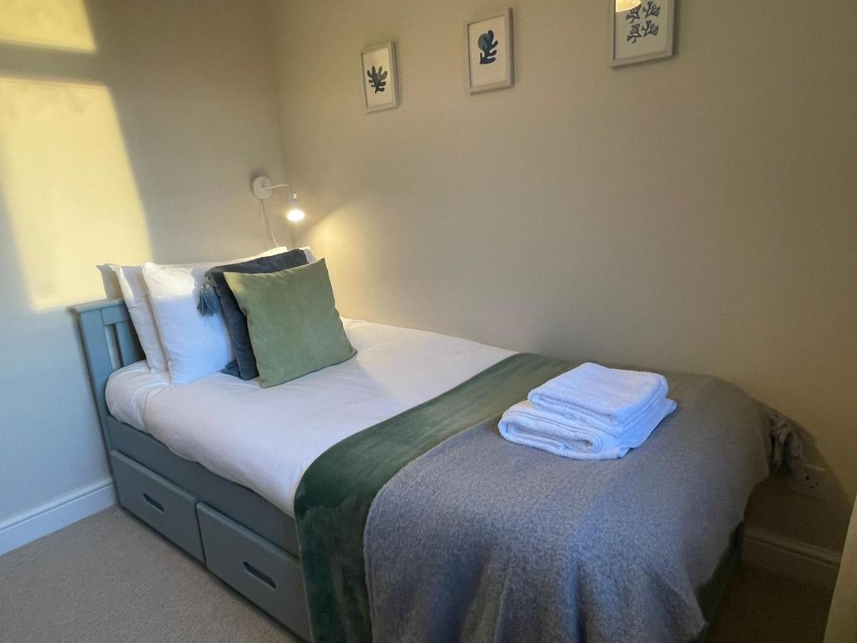 No 12 - Stylish & Homely 3 Bed With Parking Close To City Centre バース エクステリア 写真